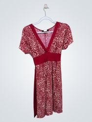 Vestido de Estampa Animal Vermelho JFW by Just For..