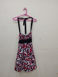 Vestido Mini Sem Mancha com Decote Halter