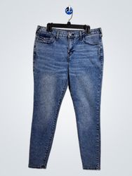 True Religion Jennie Curvy Mid Rise Super Skinny J..
