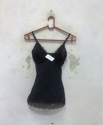 Camisola com Alças e Renda Preta