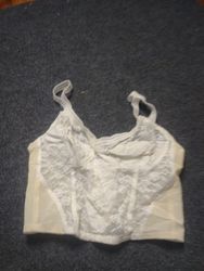 Soutien-gorge bralette en dentelle blanche avec fe..