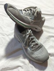 Mizuno Running Shoes