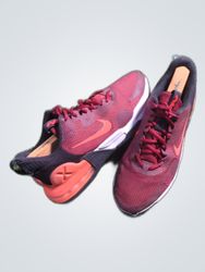 Nike Air Max Sneakers Red