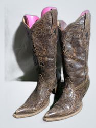 Corral Vintage Brown Embroidered Cowboy Boots