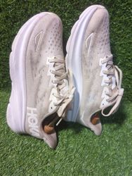 Hoka Clifton 8