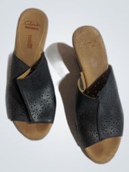 スタイリッシュな女性用シューズ