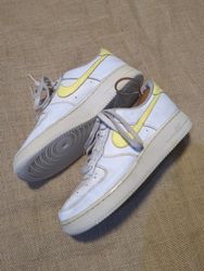Nike Air Force 1 Sneakers White with Yellow Swoosh