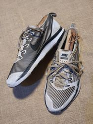 Nike Striped Training Sneakers