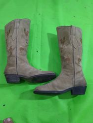 Tan Cowboy Boots with Floral Embroidery