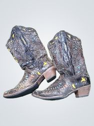 Corral Vintage Women's Embroidered Cowboy Boots
