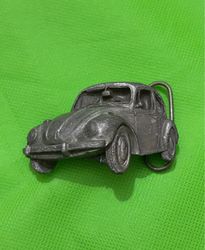 Vintage-Style Volkswagen Beetle Keychain