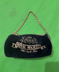 Royal Majesty With Hugs & Kisses Black Velour Clut..