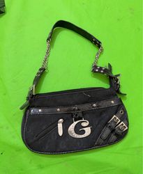 Black Shoulder Bag with Chain Strap