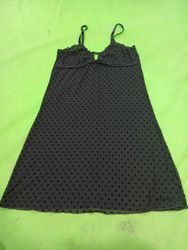 Schwarzes Polka-Dot-Nachthemd