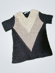 Top feminino texturizado com decote em V WDNY