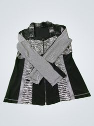 Schwarz-weiß gestreifte Langarmjacke