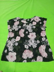 Top con stampa floreale nera