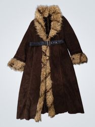 Missy XXL Brauner Kunstpelzmantel mit Gürtel