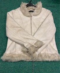 New York Classics Fur Trimmed Zipper Jacket