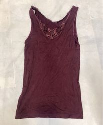 Débardeur bordeaux avec dentelle