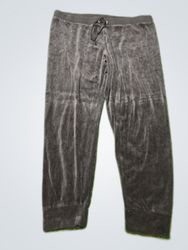 Sudadera de terciopelo negro de Juicy Couture