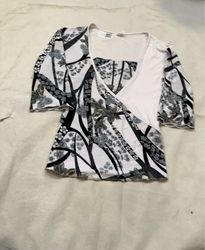 Blouse with Floral Pattern