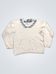Northern Reflections Women's White Embroidered V-N..
