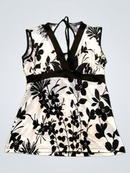 Cassis Collection Black and White Floral Sleeveles..