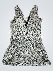 Women's Sleeveless V-Neck Printed Top
