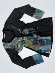 VAYOO PARIS Black Long Sleeve Top with Floral Prin..