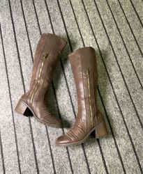 Bare traps brown zipper boots