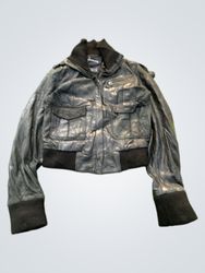Veste bomber en cuir véritable Stradivarius
