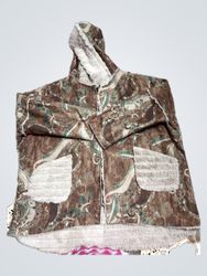 Brown and cream patterned robe with faux fur trim