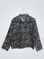 Keren Hart Black & White Floral Print Button-Up Ja..
