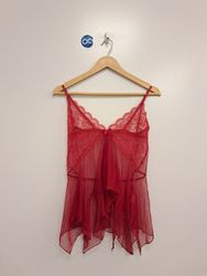 Nuisette en dentelle rouge