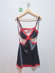 Schwarzes und rotes Spitzenbesatz-Cut-out-Negligé-..