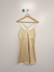 Vestito slip beige con dettaglio in pizzo