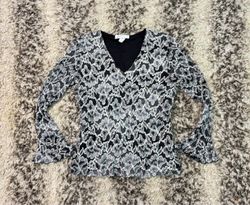 Dressbarn Sheer Floral Langärmeliges Oberteil