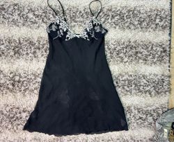 Robe-chemise en dentelle noire Next Sleepwear