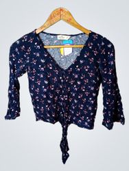 Hollister California Floral Tie-Front Crop Top