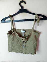 Top Cropped com Botões em Neon e Nylon