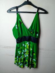 Robe verte à imprimé floral