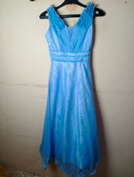 Pristijede Blue Glitzerndes Kleid mit Rüschenkrage..