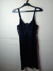 Hunkemöller Schwarzes Spitzen-Slipkleid