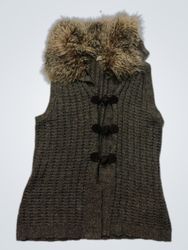 Cortefiel Weekend Women's Sleeveless Fur Collar Ve..