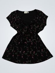 Black floral print short sleeve top