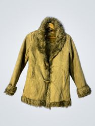 Women's Faux Fur Trimmed Jacket