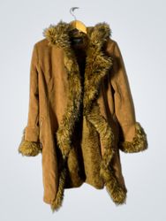 Cappotto con bordo in pelliccia sintetica Giorgia ..