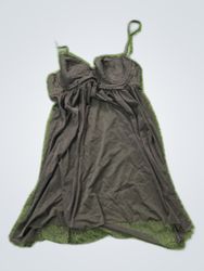 Vestido de Alças de Renda Preta