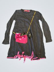 Desigual schwarzes Langarmkleid mit rosa Paillette..
